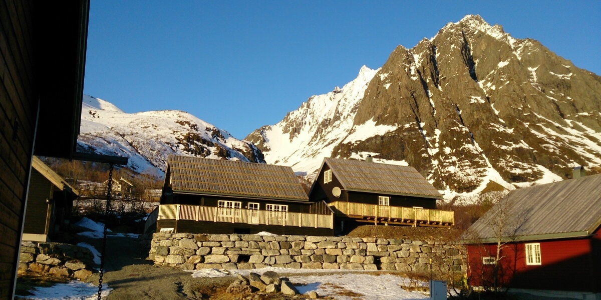 Alpehytta på Standaleidet<br />midt i Sunnmørsalpane