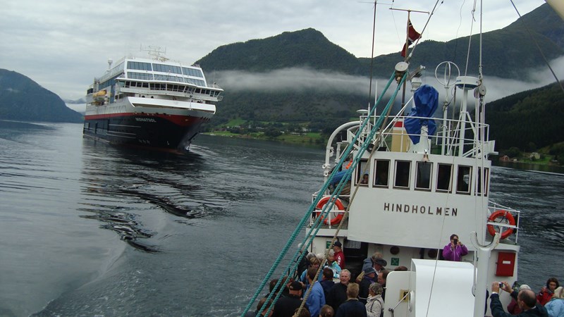 Bildegalleri - Ms Hindholmen, veteranbåt i Hjørundfjorden